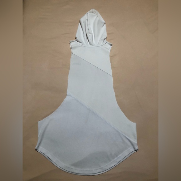 Live Fit Apparel Two Panel White Sleeveless Hoodie - Picture 3 of 3